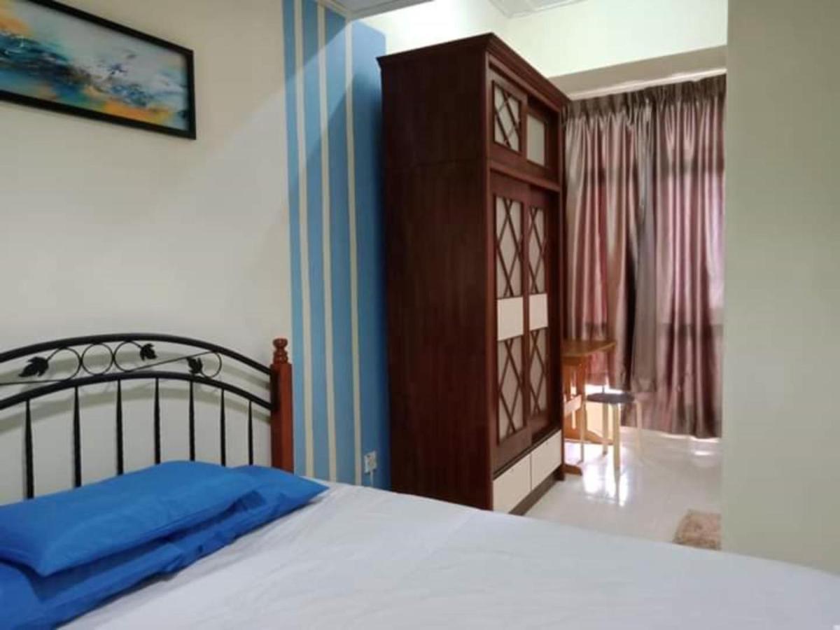 Oyo Home 90419 Sahar Guesthouse Malacca エクステリア 写真